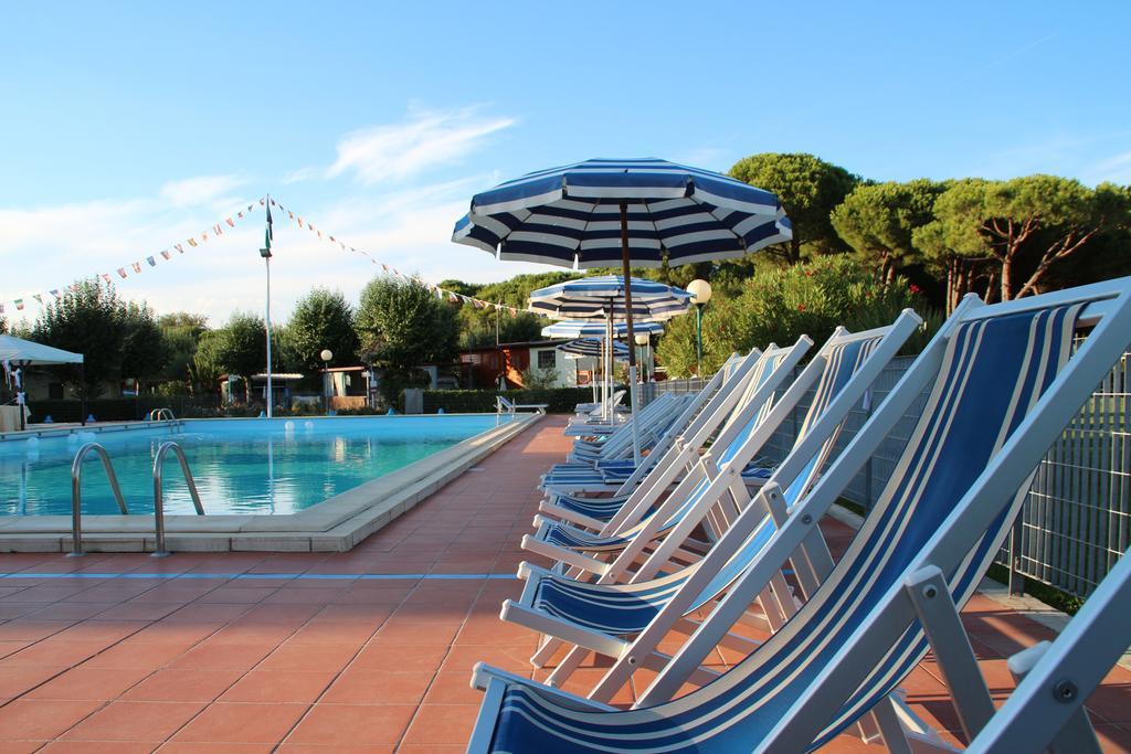 Hotel Iron Gate Marina3B Sarzana Esterno foto
